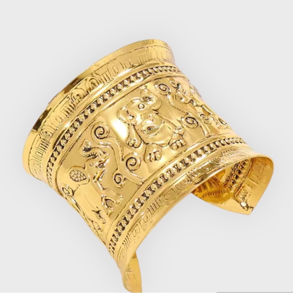 Boho Vintage Cuff Bracelet with 22k Gold Plating, Elephant Pattern Round Bangle